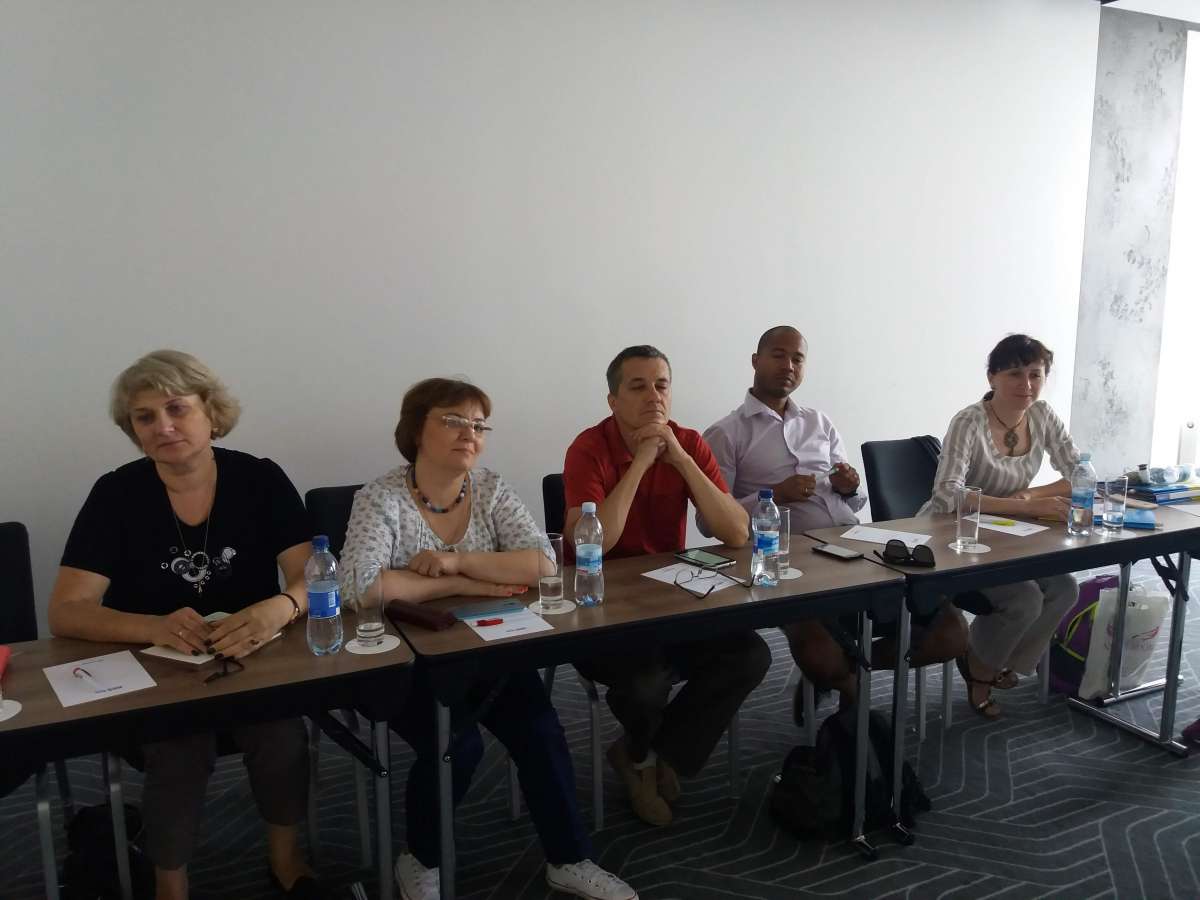 Практичні семінари з питань послуг раннього втручання в Києві