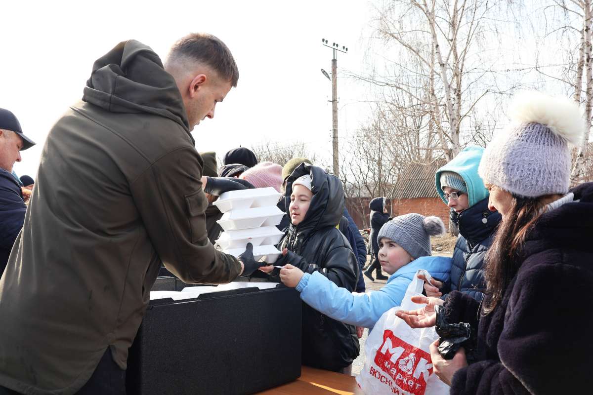 "Kitchen Without Borders": more than 67 thousand hot meals during a month