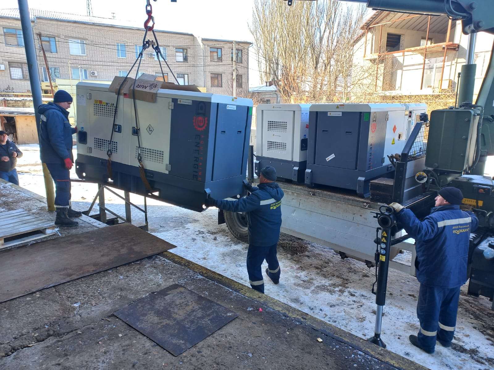 Три потужні генератори доставлено на підтримку критичної інфраструктури Херсонщини