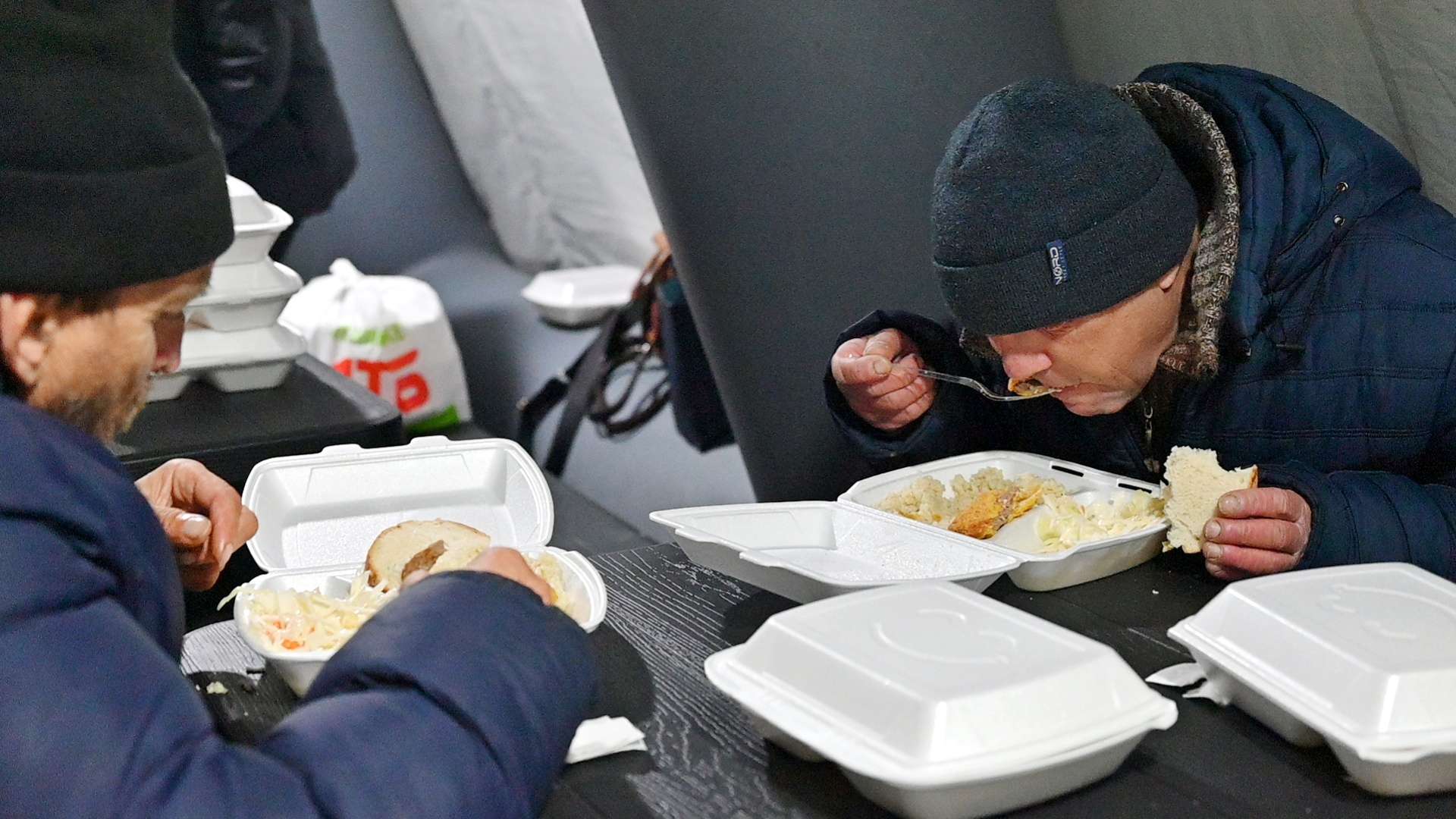 Продовжуємо підтримувати гуманітарну місію «Фудтрак: Їжа без кордонів»