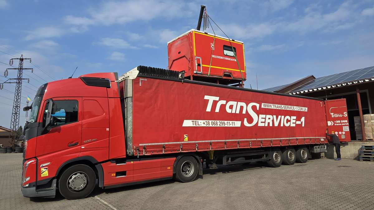 Автівки, причепи, мобільні кухні і шпиталі на підтримку соціальної інфраструктури та Сил безпеки й оборони України