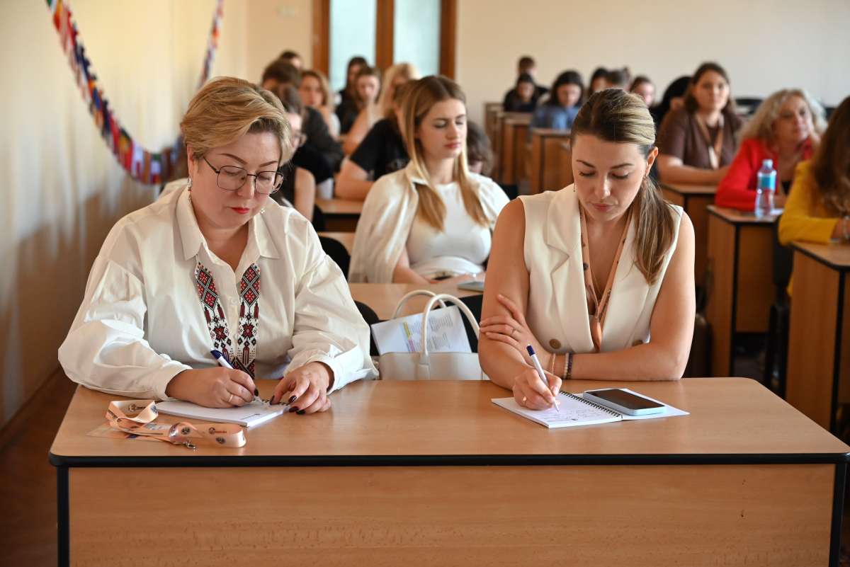Майже 250 учасників долучилися до міжнародної науково-практичної конференції в Ужгороді