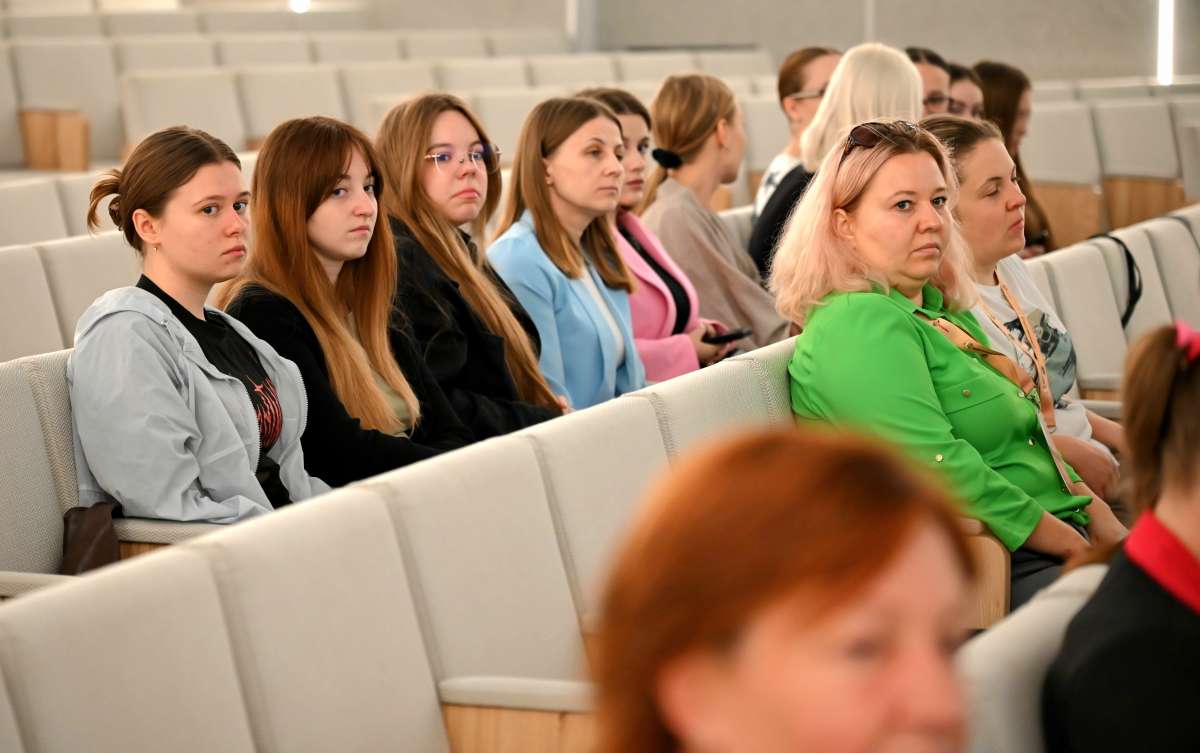 Майже 250 учасників долучилися до міжнародної науково-практичної конференції в Ужгороді